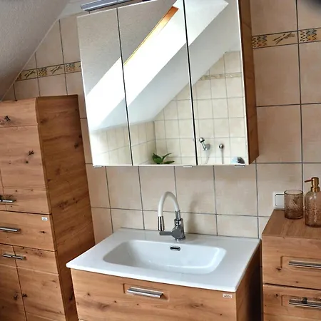 Mit Blick Auf Kremsmauer * Hinterberg (Sudoststeiermark)