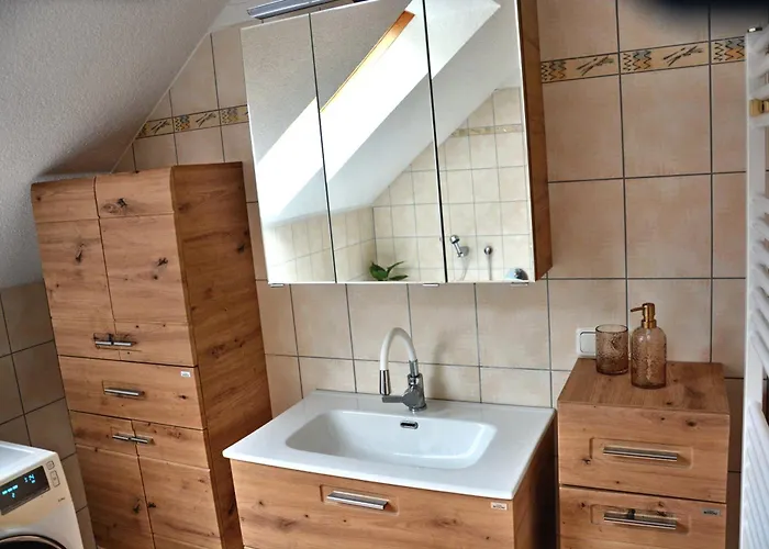 Mit Blick Auf Kremsmauer * Hinterberg (Sudoststeiermark)